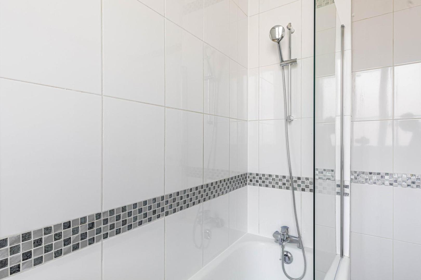Appartement Guestready - Apt Moderne - Direct Champs Elysees à Clichy Extérieur photo
