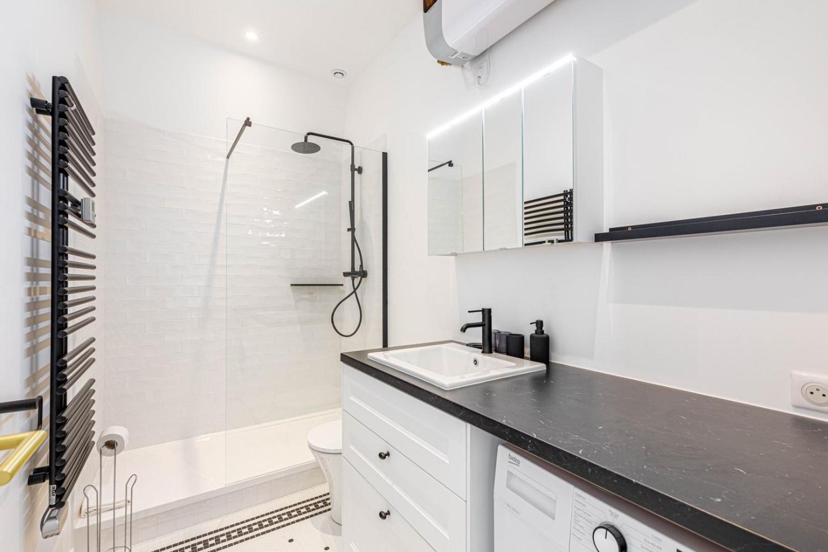 Appartement Guestready - Apt Moderne - Direct Champs Elysees à Clichy Extérieur photo