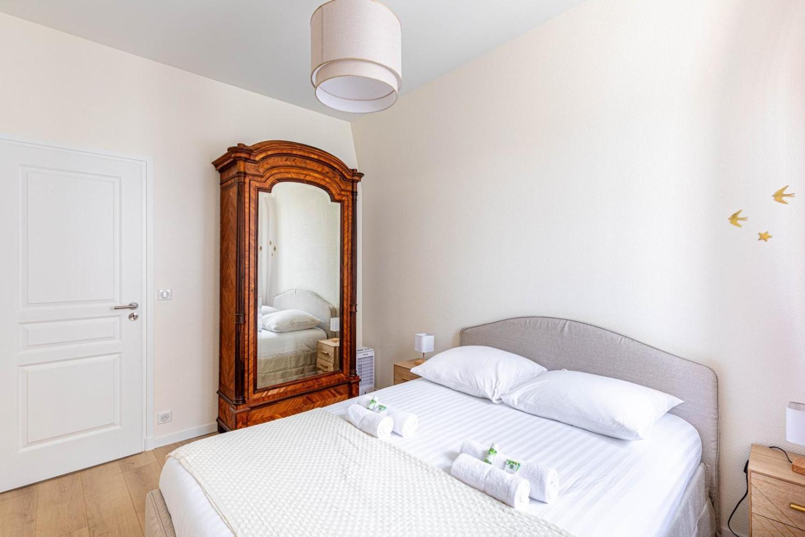 Appartement Guestready - Apt Moderne - Direct Champs Elysees à Clichy Extérieur photo
